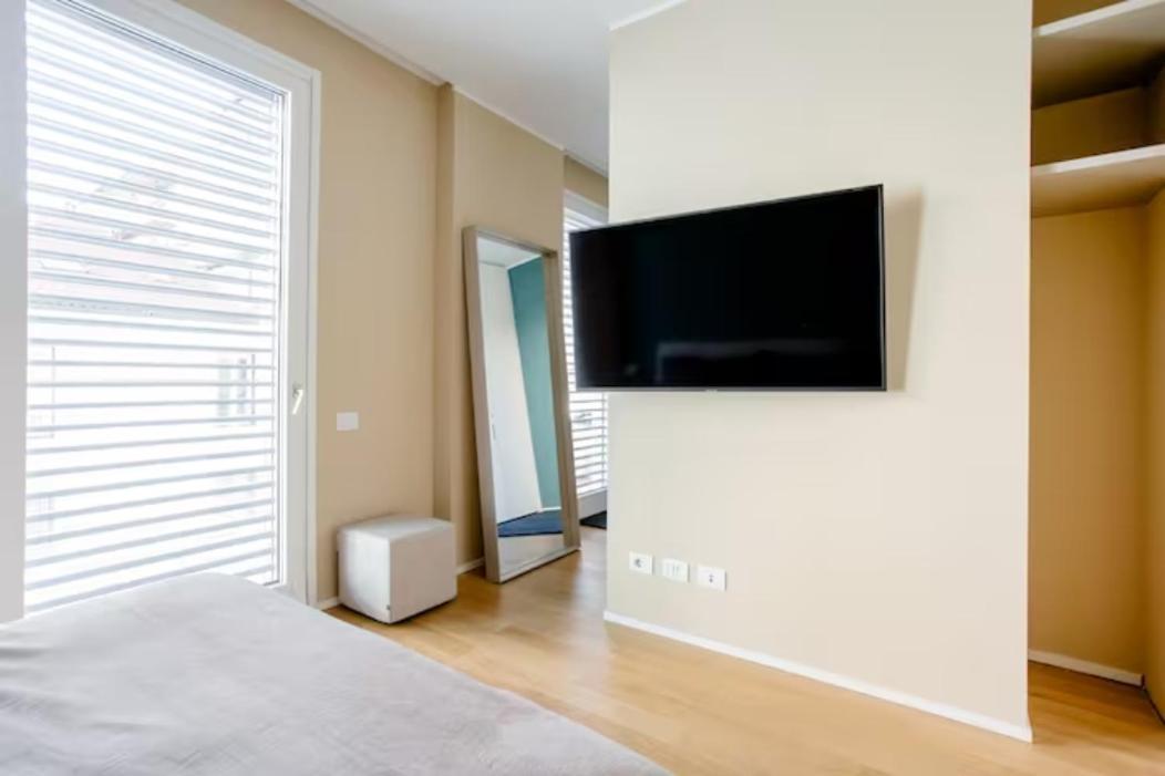 Luxury Apartment Milan Central Exterior photo